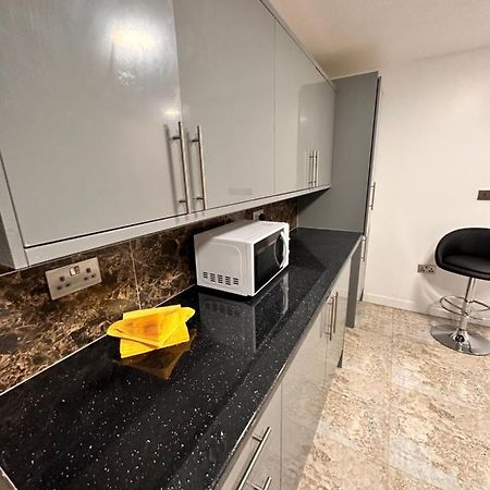 Canary Wharf Single Double And En-Suite Rooms London Eksteriør billede