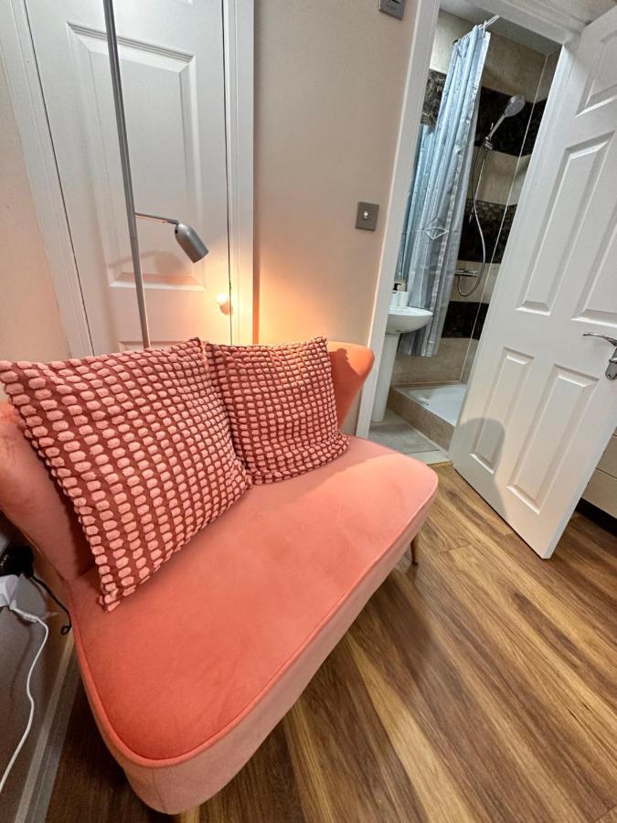 Canary Wharf Single Double And En-Suite Rooms London Eksteriør billede