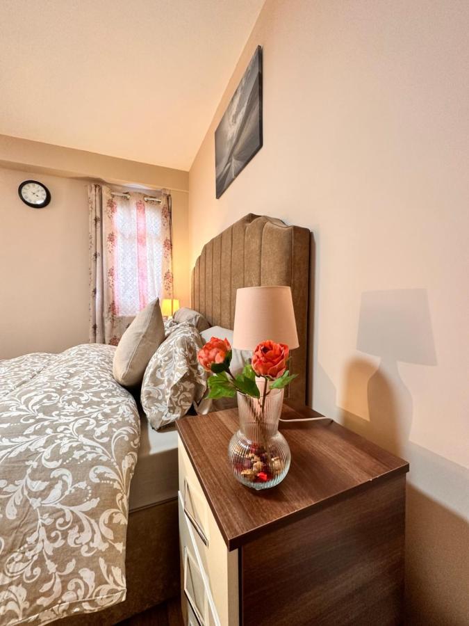Canary Wharf Single Double And En-Suite Rooms London Eksteriør billede