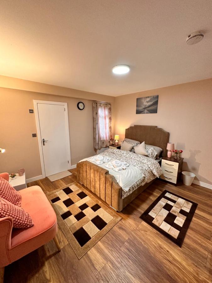 Canary Wharf Single Double And En-Suite Rooms London Eksteriør billede