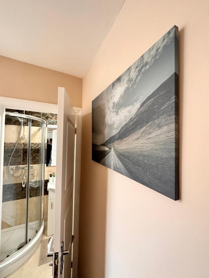 Canary Wharf Single Double And En-Suite Rooms London Eksteriør billede