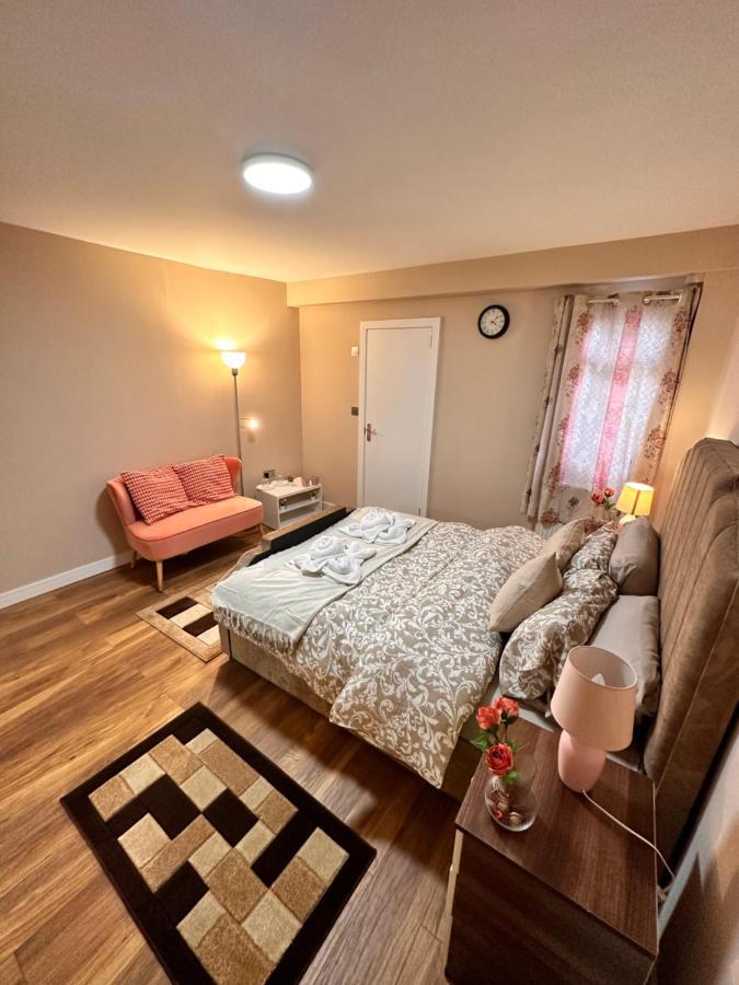 Canary Wharf Single Double And En-Suite Rooms London Eksteriør billede